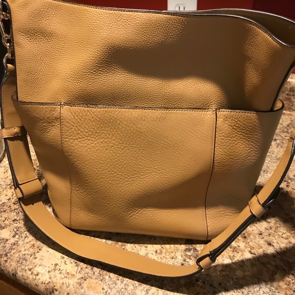 Henri Bendel Tan Leather Hobo Bag with Classic Design - Picture 6 of 6